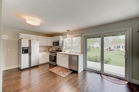 2 Somme Ct, Manchester, MO 63021 photo 4
