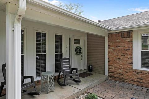 2 Newfield Ct, Ballwin, MO 63011 photo 4