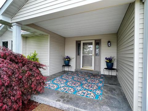 1821 Highgrove Dr, O'fallon, MO 63366 photo 3