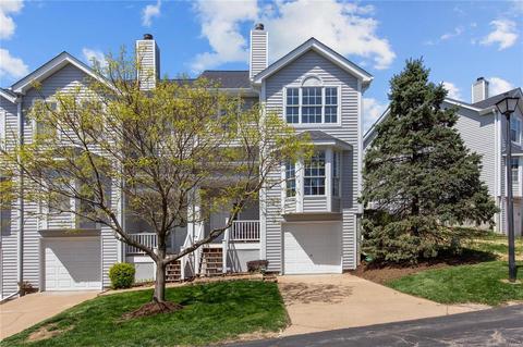 1631 Whispering Creek Dr, Ballwin, MO 63021 photo 1