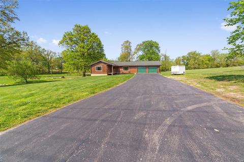 2211 Circle Dr, O'fallon, MO 63368 photo 2