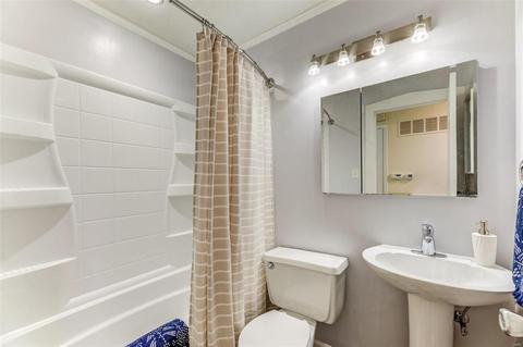 271 Cedar Village Ct, Ballwin, MO 63021 photo 14