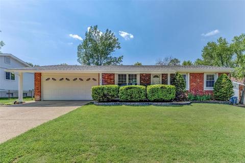 271 Cedar Village Ct, Ballwin, MO 63021 photo 1