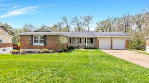 325 Wildforest Ct, Ballwin, MO 63011 photo 1