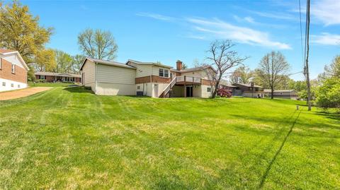 325 Wildforest Ct, Ballwin, MO 63011 photo 39
