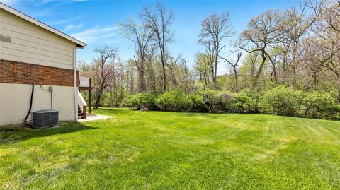 325 Wildforest Ct, Ballwin, MO 63011 photo 38