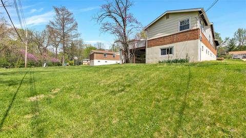 325 Wildforest Ct, Ballwin, MO 63011 photo 41