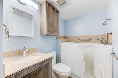 577 Windsor Ml, Ballwin, MO 63011 photo 13