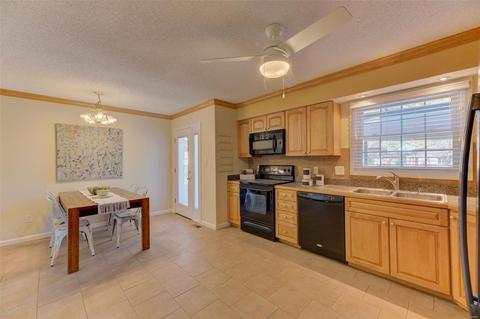 577 Windsor Ml, Ballwin, MO 63011 photo 6