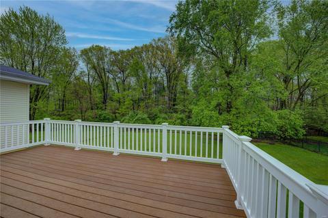 556 Running Creek Dr, Ballwin, MO 63021 photo 16