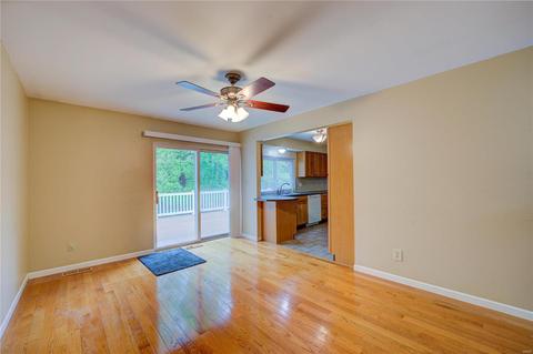 556 Running Creek Dr, Ballwin, MO 63021 photo 4