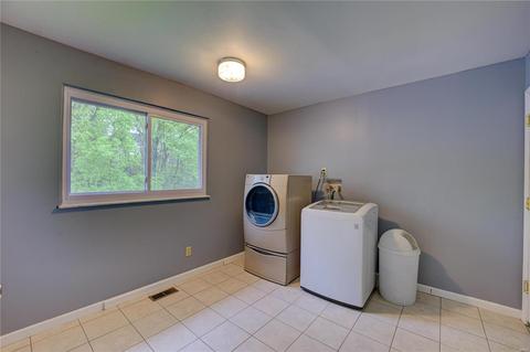 556 Running Creek Dr, Ballwin, MO 63021 photo 14