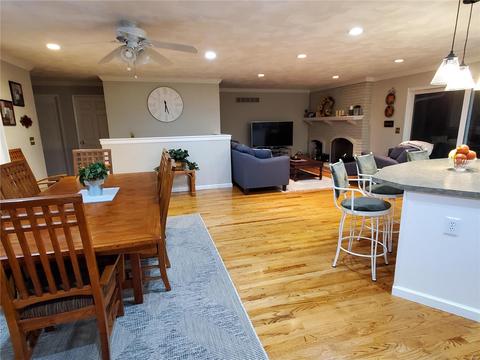 376 Sunfield Pl, Ballwin, MO 63011 photo 4