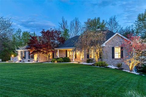 5583 E Hennsley Circle Ct, Weldon Spring, MO 63304 photo 2