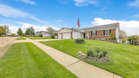 263 Brougham Dr, O'fallon, MO 63368 photo 4