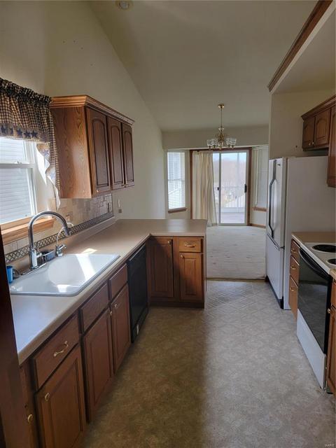 809 Elaine Dr, O'fallon, MO 63366 photo 3