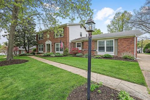 339 Elmcrest Dr, Ballwin, MO 63011 photo 2