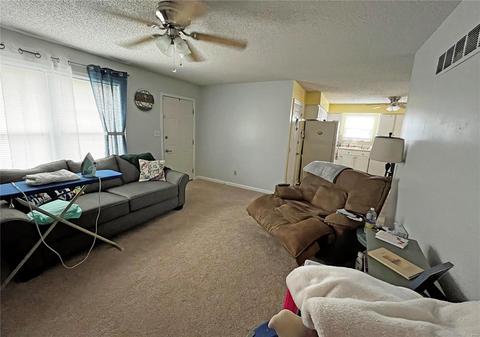 1086 Saint Matthew Ave, O'fallon, MO 63366 photo 9