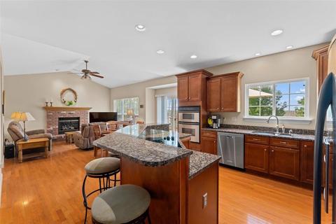 68 Red Stone Ct, O'fallon, MO 63368 photo 9