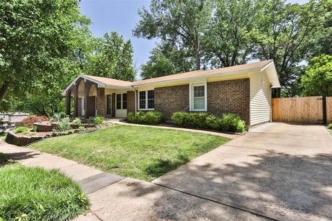 1194 Wicklow Rd, Ballwin, MO 63021 photo 2