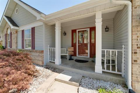 5336 Pinefield Dr, Saint Charles, MO 63304 photo 2