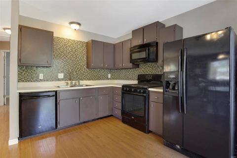 810 Daffodil Ct, O'fallon, MO 63366 photo 5