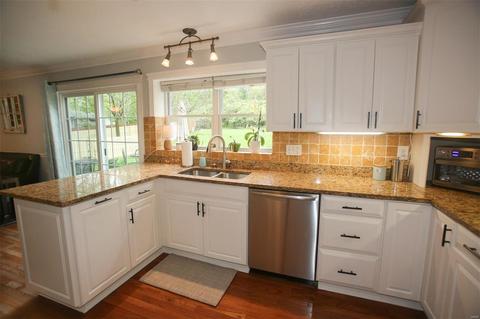 829 Garonne, Manchester, MO 63021 photo 16