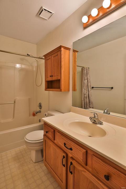 51 Mallard Pointe Dr, O'fallon, MO 63366 photo 15