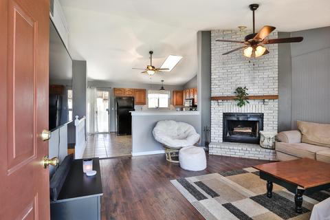 51 Mallard Pointe Dr, O'fallon, MO 63366 photo 3