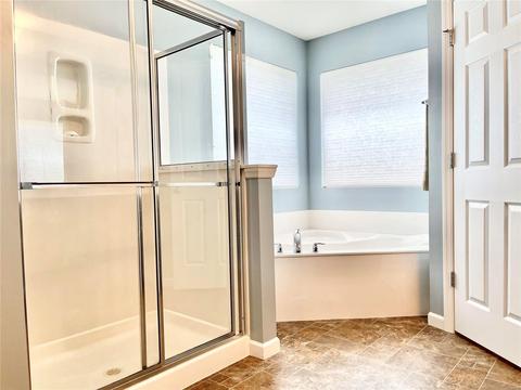 1405 Red Oak Plantation Dr, Ballwin, MO 63021 photo 15