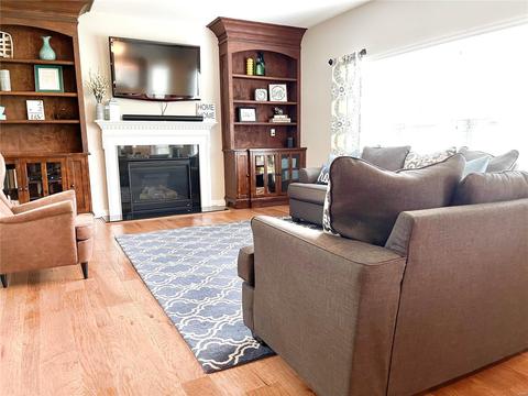 1405 Red Oak Plantation Dr, Ballwin, MO 63021 photo 9