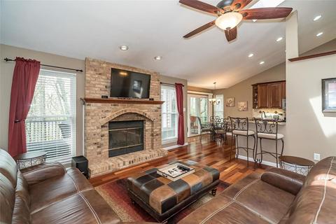 324 Alverston Ct, Ballwin, MO 63021 photo 9