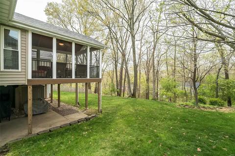 324 Alverston Ct, Ballwin, MO 63021 photo 35