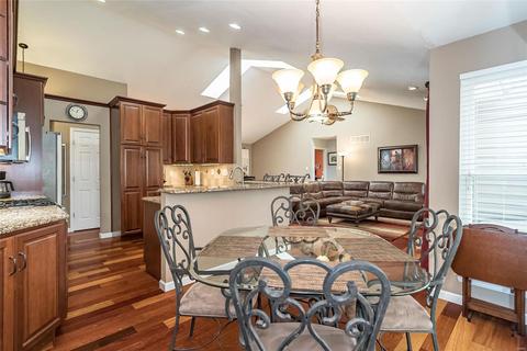 324 Alverston Ct, Ballwin, MO 63021 photo 15