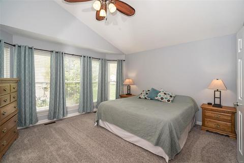 324 Alverston Ct, Ballwin, MO 63021 photo 24