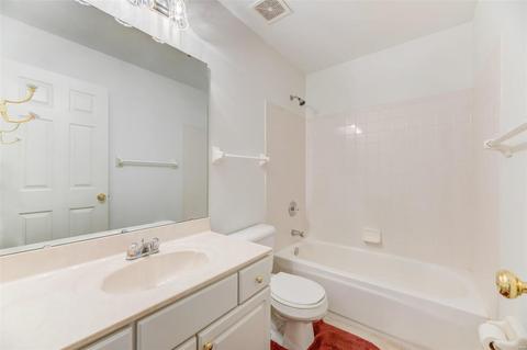 4 Royal Adelaide Ct, O'fallon, MO 63366 photo 13