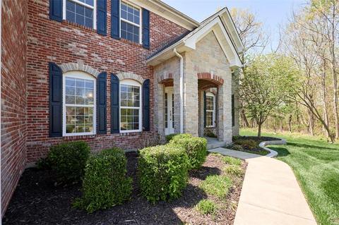 740 Pin High Ct, Eureka, MO 63025 photo 4