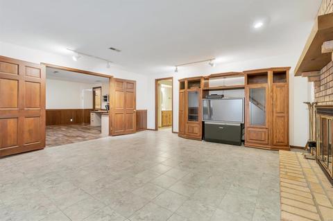 154 Log Hill Ln, Ballwin, MO 63011 photo 33