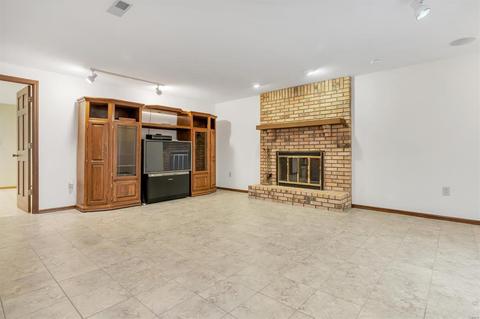 154 Log Hill Ln, Ballwin, MO 63011 photo 36