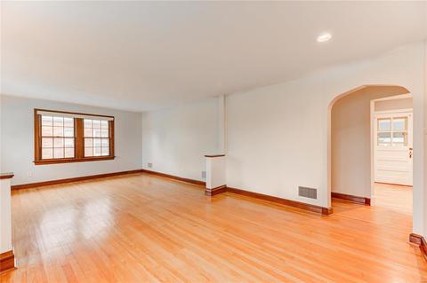 2307 Brown Rd, Saint Louis, MO 63114 photo 3