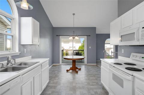 608 Midland Dr, O'fallon, MO 63366 photo 5