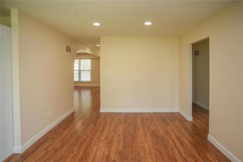 297 Village Creek Dr, Ballwin, MO 63021 photo 25