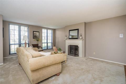 927 Claytonbrook Dr #2, Ballwin, MO 63011 photo 8
