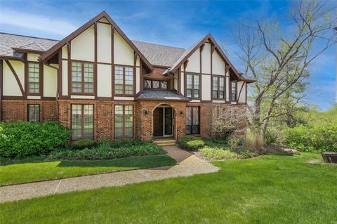 927 Claytonbrook Dr #2, Ballwin, MO 63011 photo 2