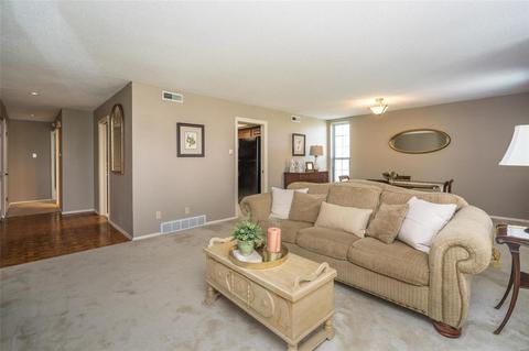 927 Claytonbrook Dr #2, Ballwin, MO 63011 photo 7