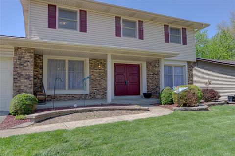 3209 Thrush Dr, Saint Charles, MO 63301 photo 2