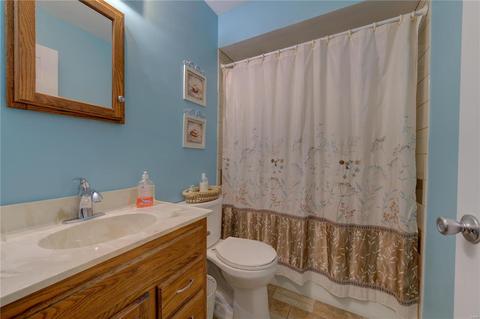 3209 Thrush Dr, Saint Charles, MO 63301 photo 12