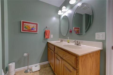 3209 Thrush Dr, Saint Charles, MO 63301 photo 13