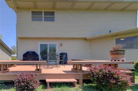 3209 Thrush Dr, Saint Charles, MO 63301 photo 3