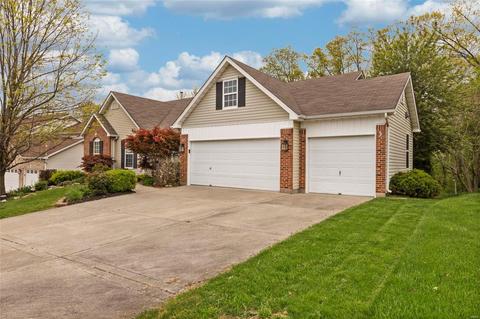 726 Longfellow Cir, O'fallon, MO 63366 photo 5